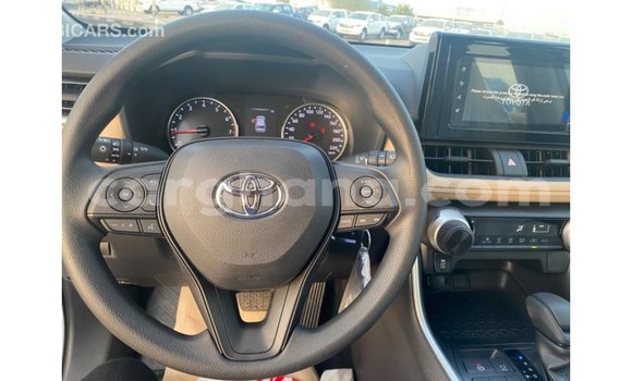 Buy Import Toyota 4Runner White Car in Import - Dubai in Ashanti Buy Import Toyota 4Runner White Car in Import - Dubai in Ashanti