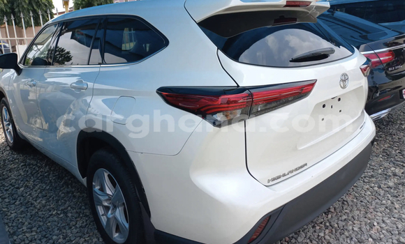 Buy Used Toyota Highlander White Car in Accra in Greater Accra Buy Used Toyota Highlander White Car in Accra in Greater Accra