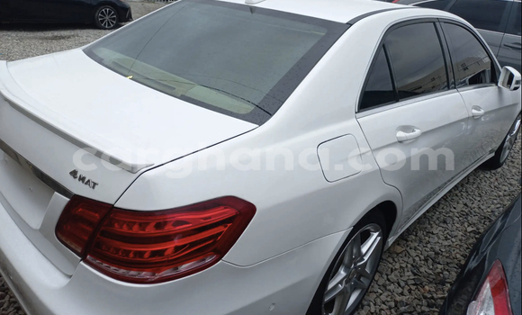 Buy Used Mercedes‒Benz E–Class White Car in Accra in Greater Accra Buy Used Mercedes‒Benz E–Class White Car in Accra in Greater Accra