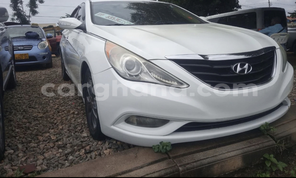 Sayi Na hannu Hyundai Sonata White Mota in Accra a Greater Accra Sayi Na hannu Hyundai Sonata White Mota in Accra a Greater Accra