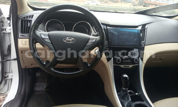 Sayi Na hannu Hyundai Sonata White Mota in Accra a Greater Accra Sayi Na hannu Hyundai Sonata White Mota in Accra a Greater Accra