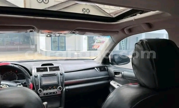 Ra Àlòkù Toyota Camry Red Ọkọ̀ in Accra ni Greater Accra Ra Àlòkù Toyota Camry Red Ọkọ̀ in Accra ni Greater Accra
