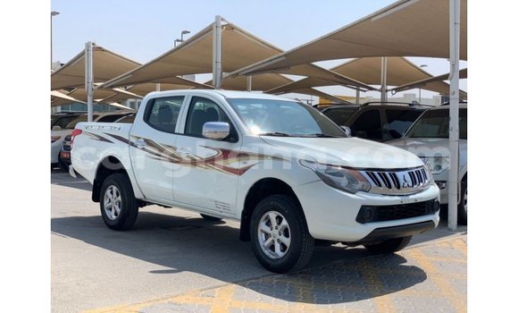 Ra Imported Mitsubishi L200 funfun Ọkọ̀ in Import - Dubai ni Ashanti Ra Imported Mitsubishi L200 funfun Ọkọ̀ in Import - Dubai ni Ashanti