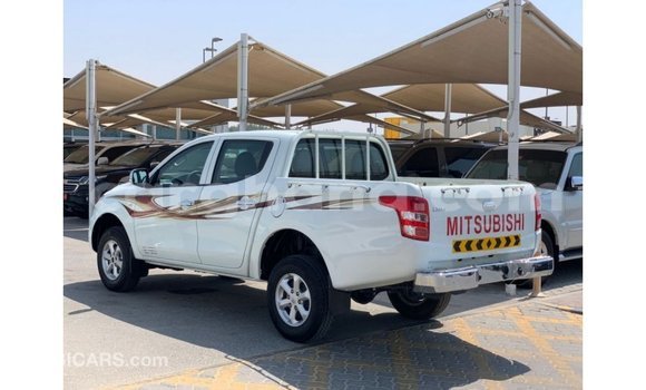 Ra Imported Mitsubishi L200 funfun Ọkọ̀ in Import - Dubai ni Ashanti Ra Imported Mitsubishi L200 funfun Ọkọ̀ in Import - Dubai ni Ashanti