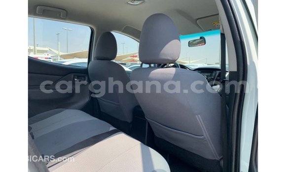 Ra Imported Mitsubishi L200 funfun Ọkọ̀ in Import - Dubai ni Ashanti Ra Imported Mitsubishi L200 funfun Ọkọ̀ in Import - Dubai ni Ashanti