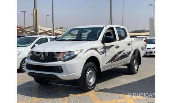 Ra Imported Mitsubishi L200 funfun Ọkọ̀ in Import - Dubai ni Ashanti Ra Imported Mitsubishi L200 funfun Ọkọ̀ in Import - Dubai ni Ashanti
