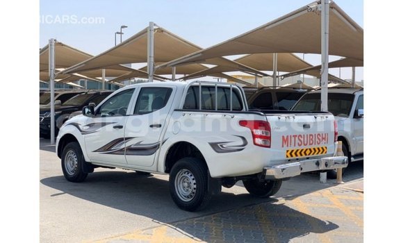 Ra Imported Mitsubishi L200 funfun Ọkọ̀ in Import - Dubai ni Ashanti Ra Imported Mitsubishi L200 funfun Ọkọ̀ in Import - Dubai ni Ashanti