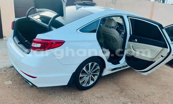 Buy Used Hyundai Sonata White Car in Accra in Greater Accra Buy Used Hyundai Sonata White Car in Accra in Greater Accra