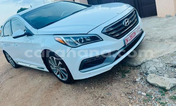 Buy Used Hyundai Sonata White Car in Accra in Greater Accra Buy Used Hyundai Sonata White Car in Accra in Greater Accra