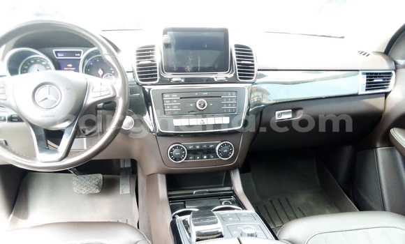 Sayi Na hannu Mercedes‒Benz GLE White Mota in Accra a Greater Accra Sayi Na hannu Mercedes‒Benz GLE White Mota in Accra a Greater Accra