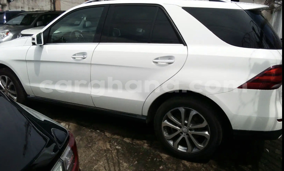 Sayi Na hannu Mercedes‒Benz GLE White Mota in Accra a Greater Accra Sayi Na hannu Mercedes‒Benz GLE White Mota in Accra a Greater Accra