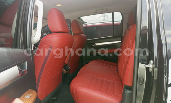 Sayi Na hannu Toyota Hilux Black Mota in Accra a Greater Accra Sayi Na hannu Toyota Hilux Black Mota in Accra a Greater Accra