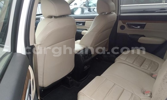 Ra Àlòkù Honda CR–V funfun Ọkọ̀ in Accra ni Greater Accra Ra Àlòkù Honda CR–V funfun Ọkọ̀ in Accra ni Greater Accra