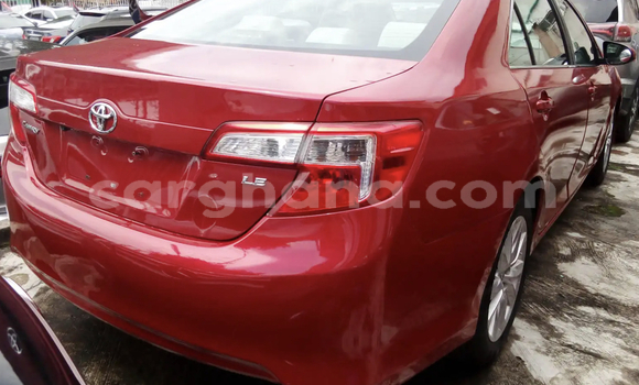 Sayi Na hannu Toyota Camry Red Mota in Accra a Greater Accra Sayi Na hannu Toyota Camry Red Mota in Accra a Greater Accra