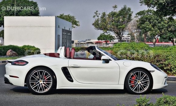 Ra Imported Porsche Boxster funfun Ọkọ̀ in Import - Dubai ni Ashanti Ra Imported Porsche Boxster funfun Ọkọ̀ in Import - Dubai ni Ashanti