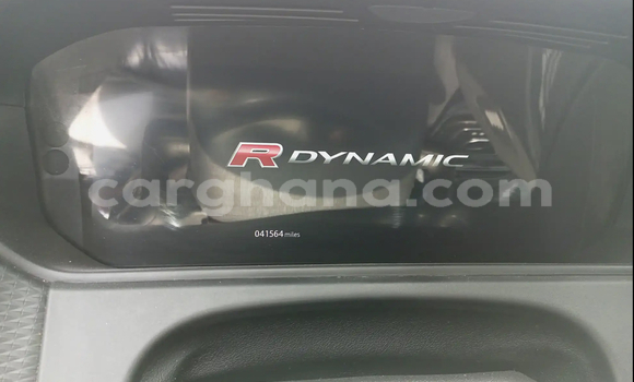 Buy Used Land Rover Range Rover Velar White Car in Accra in Greater Accra Buy Used Land Rover Range Rover Velar White Car in Accra in Greater Accra
