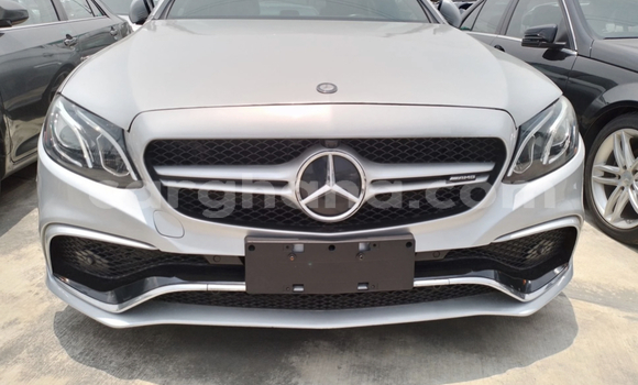 Ra Àlòkù Mercedes‒Benz E–Class Silver Ọkọ̀ in Accra ni Greater Accra Ra Àlòkù Mercedes‒Benz E–Class Silver Ọkọ̀ in Accra ni Greater Accra