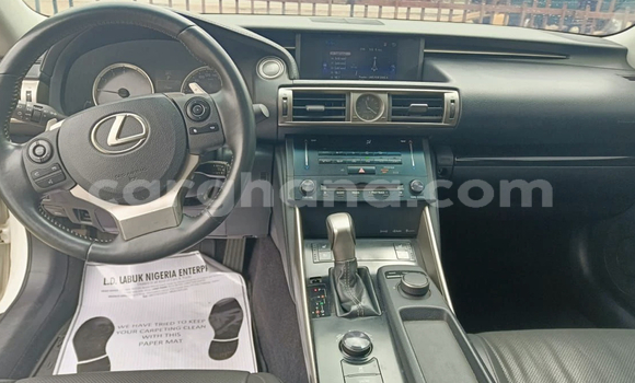 Buy Used Lexus IS White Car in Accra in Greater Accra Buy Used Lexus IS White Car in Accra in Greater Accra