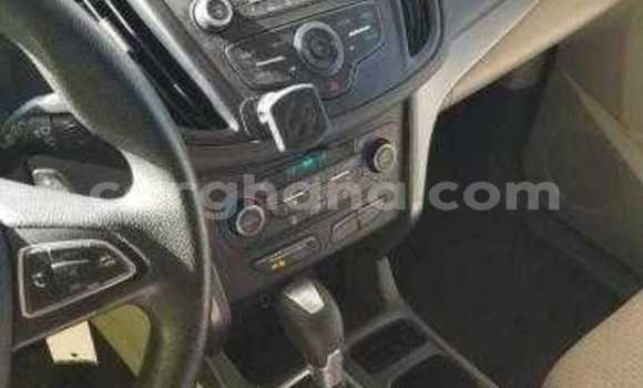 Buy Used Ford Escape White Car in Accra in Greater Accra Buy Used Ford Escape White Car in Accra in Greater Accra