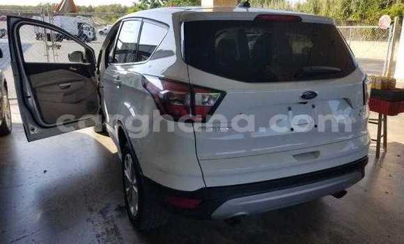 Buy Used Ford Escape White Car in Accra in Greater Accra Buy Used Ford Escape White Car in Accra in Greater Accra