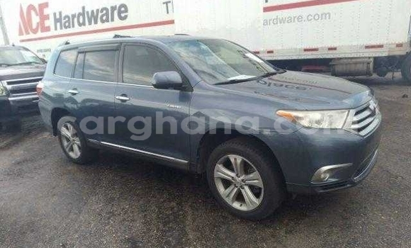 Sayi Na hannu Toyota Highlander Blue Mota in Accra a Greater Accra Sayi Na hannu Toyota Highlander Blue Mota in Accra a Greater Accra