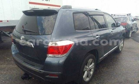 Sayi Na hannu Toyota Highlander Blue Mota in Accra a Greater Accra Sayi Na hannu Toyota Highlander Blue Mota in Accra a Greater Accra