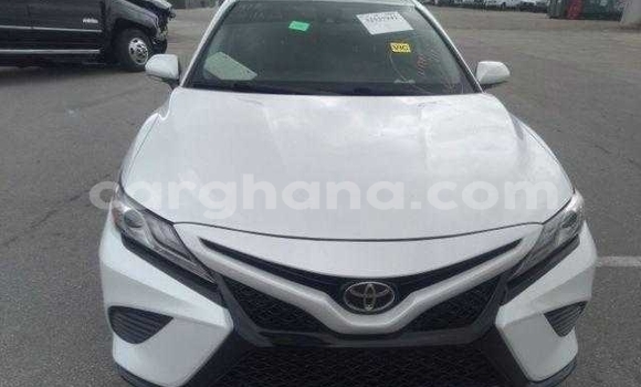 Buy Used Toyota Camry White Car in Accra in Greater Accra