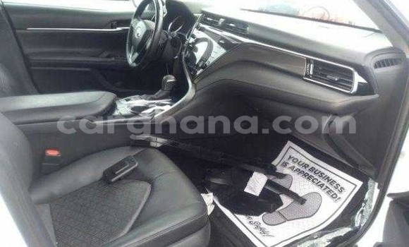 Buy Used Toyota Camry White Car in Accra in Greater Accra Buy Used Toyota Camry White Car in Accra in Greater Accra