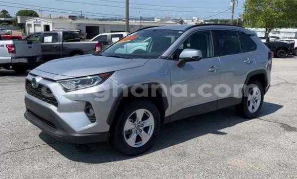 Sayi Na hannu Toyota RAV4 Azurfa Mota in Accra a Greater Accra Sayi Na hannu Toyota RAV4 Azurfa Mota in Accra a Greater Accra
