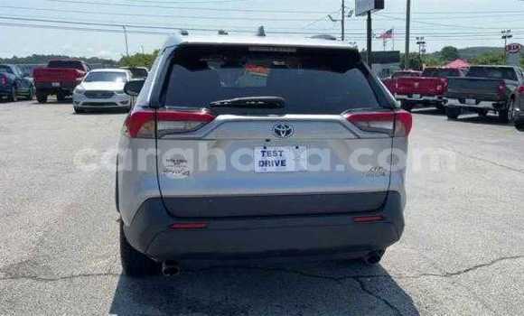 Sayi Na hannu Toyota RAV4 Azurfa Mota in Accra a Greater Accra Sayi Na hannu Toyota RAV4 Azurfa Mota in Accra a Greater Accra