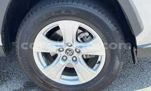 Sayi Na hannu Toyota RAV4 Azurfa Mota in Accra a Greater Accra Sayi Na hannu Toyota RAV4 Azurfa Mota in Accra a Greater Accra