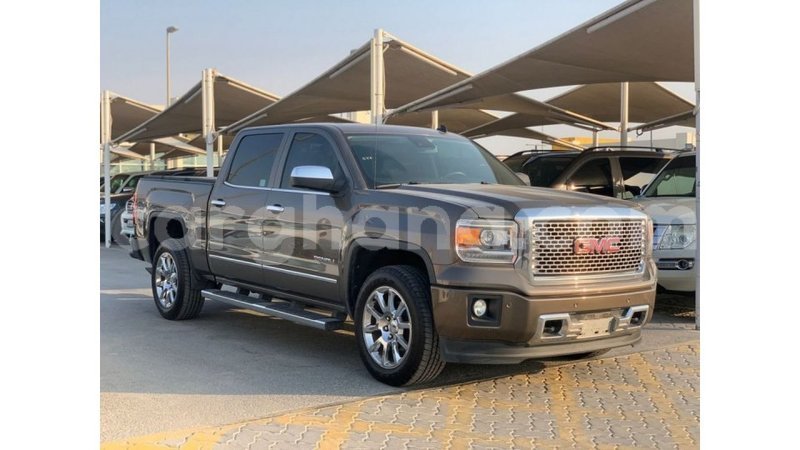 Big with watermark gmc sierra ashanti import dubai 49848