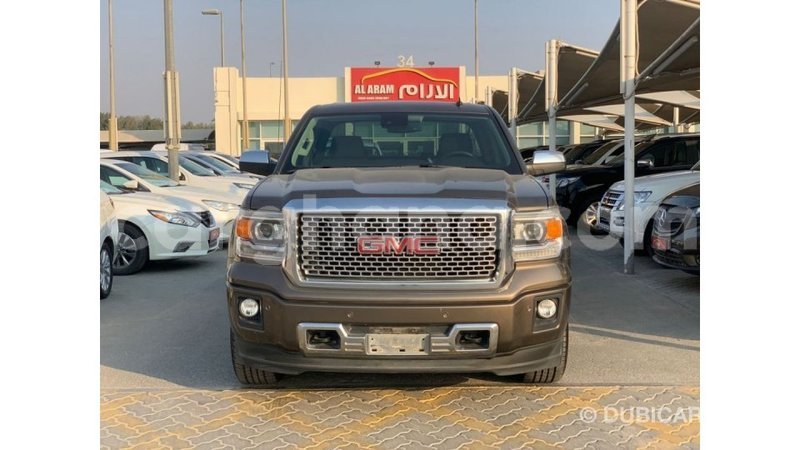 Big with watermark gmc sierra ashanti import dubai 49848