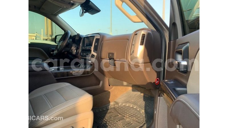 Big with watermark gmc sierra ashanti import dubai 49848