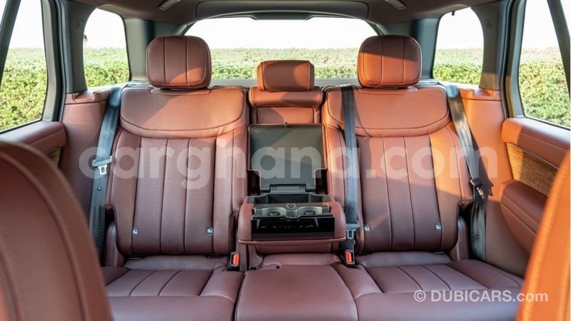 Big with watermark land rover range rover ashanti import dubai 49850