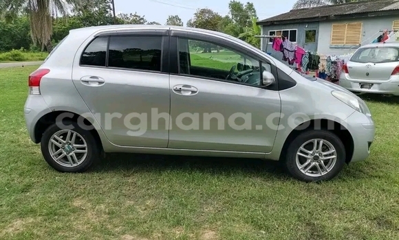 Ra Àlòkù Toyota Vitz Miiran Ọkọ̀ in Accra ni Greater Accra Ra Àlòkù Toyota Vitz Miiran Ọkọ̀ in Accra ni Greater Accra