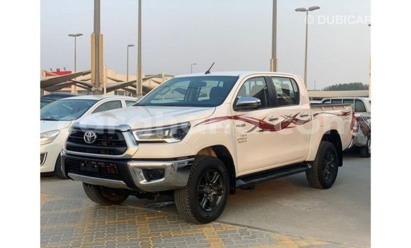 Ra Imported Toyota Hilux funfun Ọkọ̀ in Import - Dubai ni Ashanti Ra Imported Toyota Hilux funfun Ọkọ̀ in Import - Dubai ni Ashanti