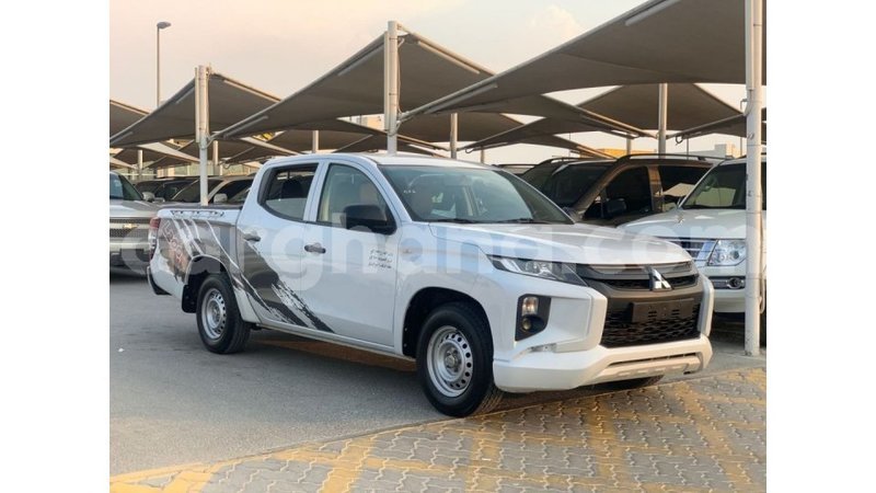 Big with watermark mitsubishi l200 ashanti import dubai 49877