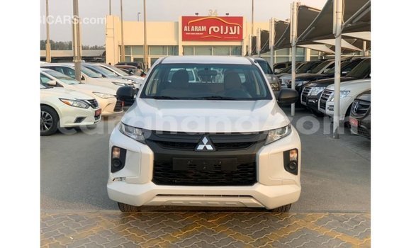 Ra Imported Mitsubishi L200 funfun Ọkọ̀ in Import - Dubai ni Ashanti Ra Imported Mitsubishi L200 funfun Ọkọ̀ in Import - Dubai ni Ashanti