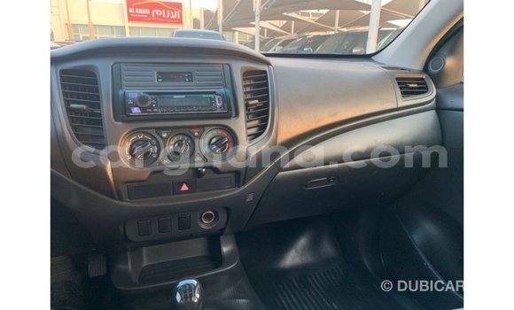 Ra Imported Mitsubishi L200 funfun Ọkọ̀ in Import - Dubai ni Ashanti Ra Imported Mitsubishi L200 funfun Ọkọ̀ in Import - Dubai ni Ashanti