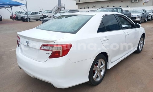 Buy Used Toyota Camry White Car in Accra in Greater Accra Buy Used Toyota Camry White Car in Accra in Greater Accra