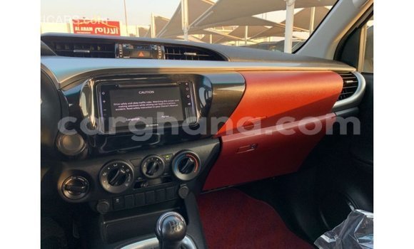Sayi Imported Toyota Hilux White Mota in Import - Dubai a Ashanti Sayi Imported Toyota Hilux White Mota in Import - Dubai a Ashanti