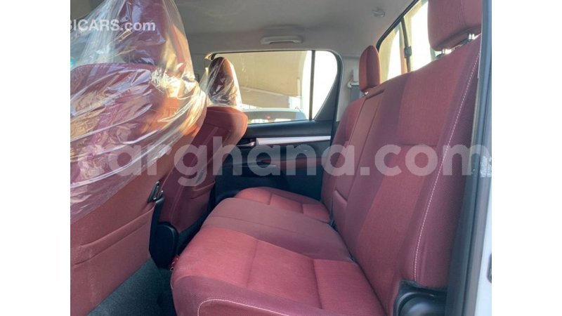 Big with watermark toyota hilux ashanti import dubai 49921