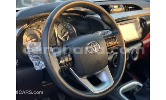 Sayi Imported Toyota Hilux White Mota in Import - Dubai a Ashanti Sayi Imported Toyota Hilux White Mota in Import - Dubai a Ashanti