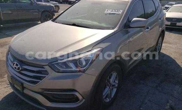 Sayi Na hannu Hyundai Santa Fe Azurfa Mota in Accra a Greater Accra Sayi Na hannu Hyundai Santa Fe Azurfa Mota in Accra a Greater Accra