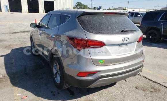 Buy Used Hyundai Santa Fe Silver Car in Accra in Greater Accra Buy Used Hyundai Santa Fe Silver Car in Accra in Greater Accra