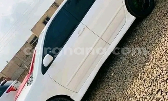 Sayi Na hannu Toyota Corolla White Mota in Accra a Greater Accra Sayi Na hannu Toyota Corolla White Mota in Accra a Greater Accra