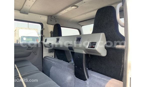 Ra Imported Mitsubishi i funfun Ọkọ̀ in Import - Dubai ni Ashanti Ra Imported Mitsubishi i funfun Ọkọ̀ in Import - Dubai ni Ashanti