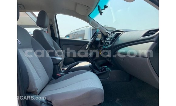 Buy Import Mitsubishi L200 White Car in Import - Dubai in Ashanti Buy Import Mitsubishi L200 White Car in Import - Dubai in Ashanti