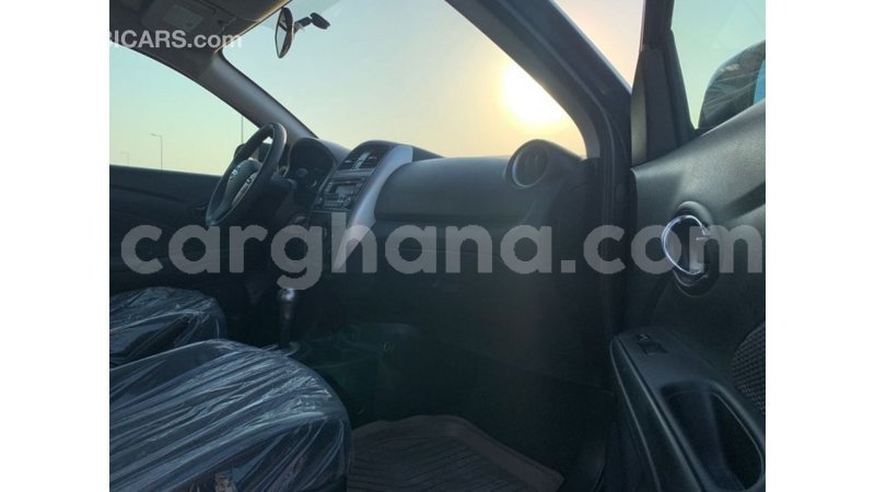 Big with watermark nissan versa ashanti import dubai 49958